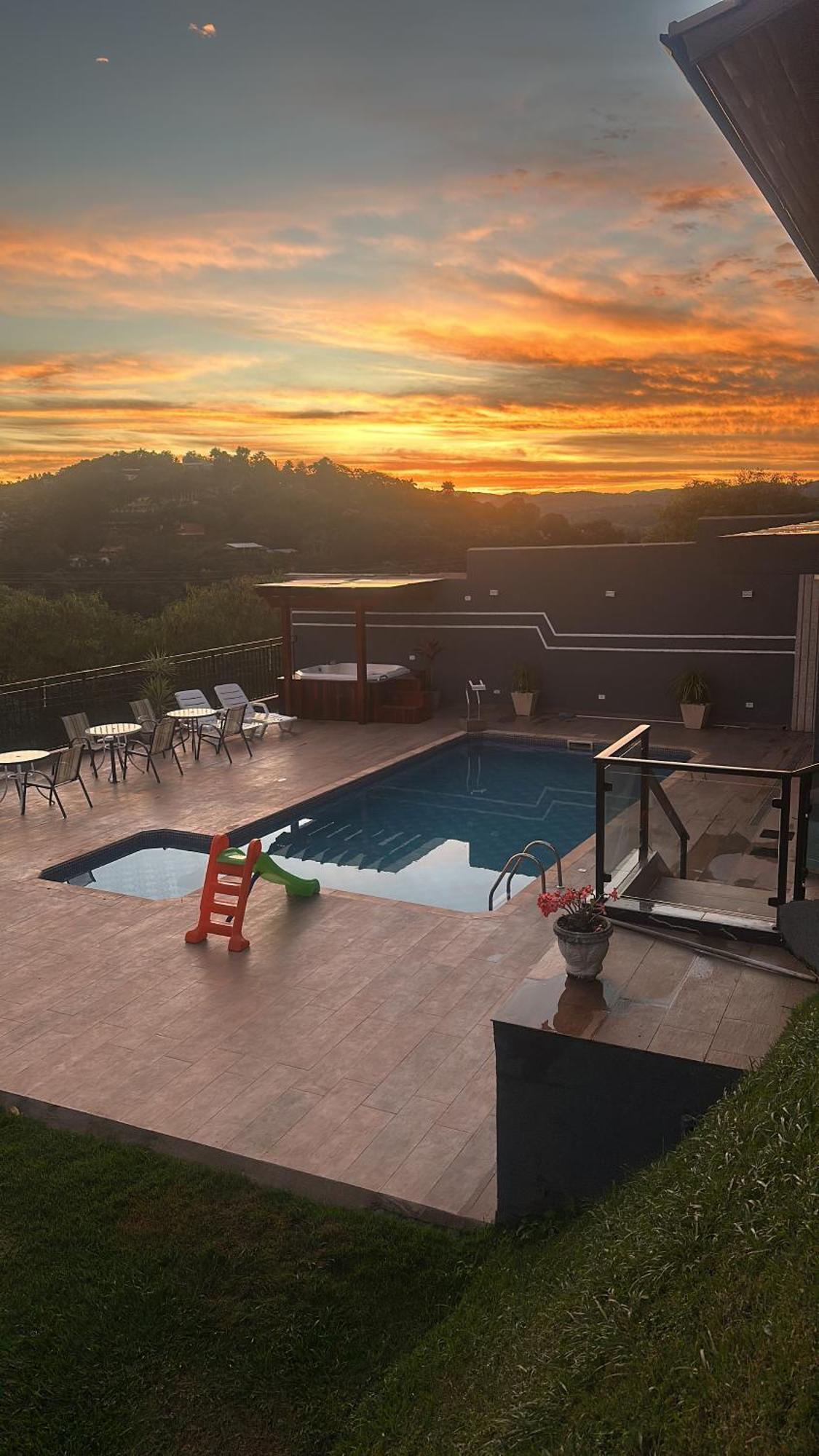 Chacara Gama Em Condominio Igarata-Sp - Jacuzzi Com Hidromassagem, Piscina E Sauna Ngoại thất bức ảnh